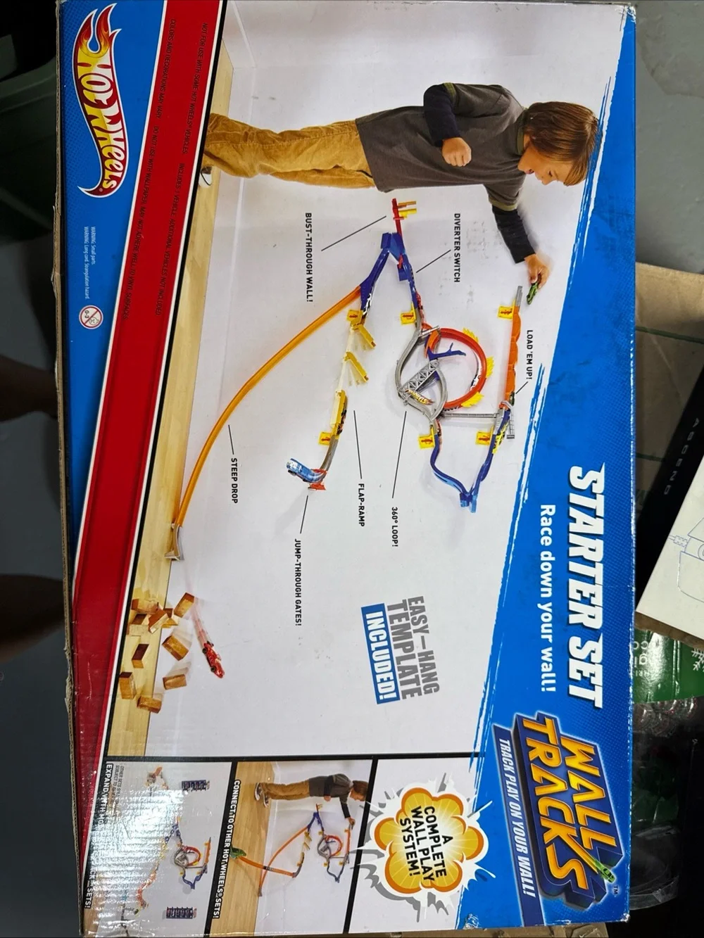 Hot Wheels Wall Tracks Starter Set - Blue & Green Track Playset